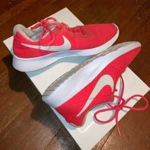 Womens Nike Running Shoes